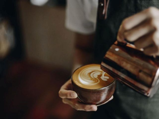 カフェの厨房機器
