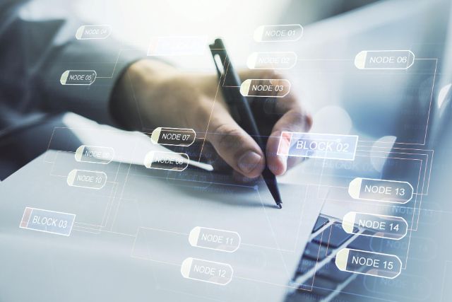 ノートに手書きで創造的なコーディングをする