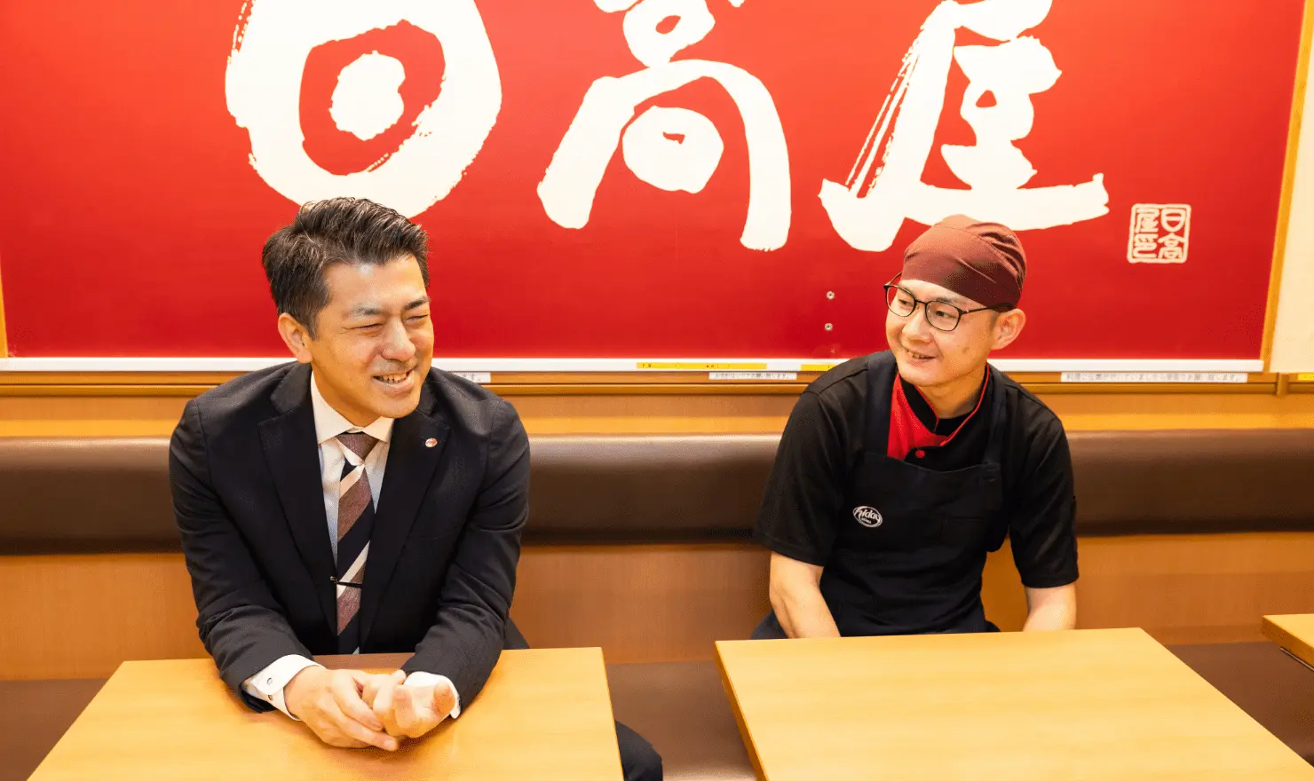 日高屋 目黒東口店 様配膳ロボット事例