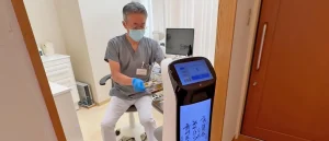 ささはら歯科医院様の配膳ロボット導入事例