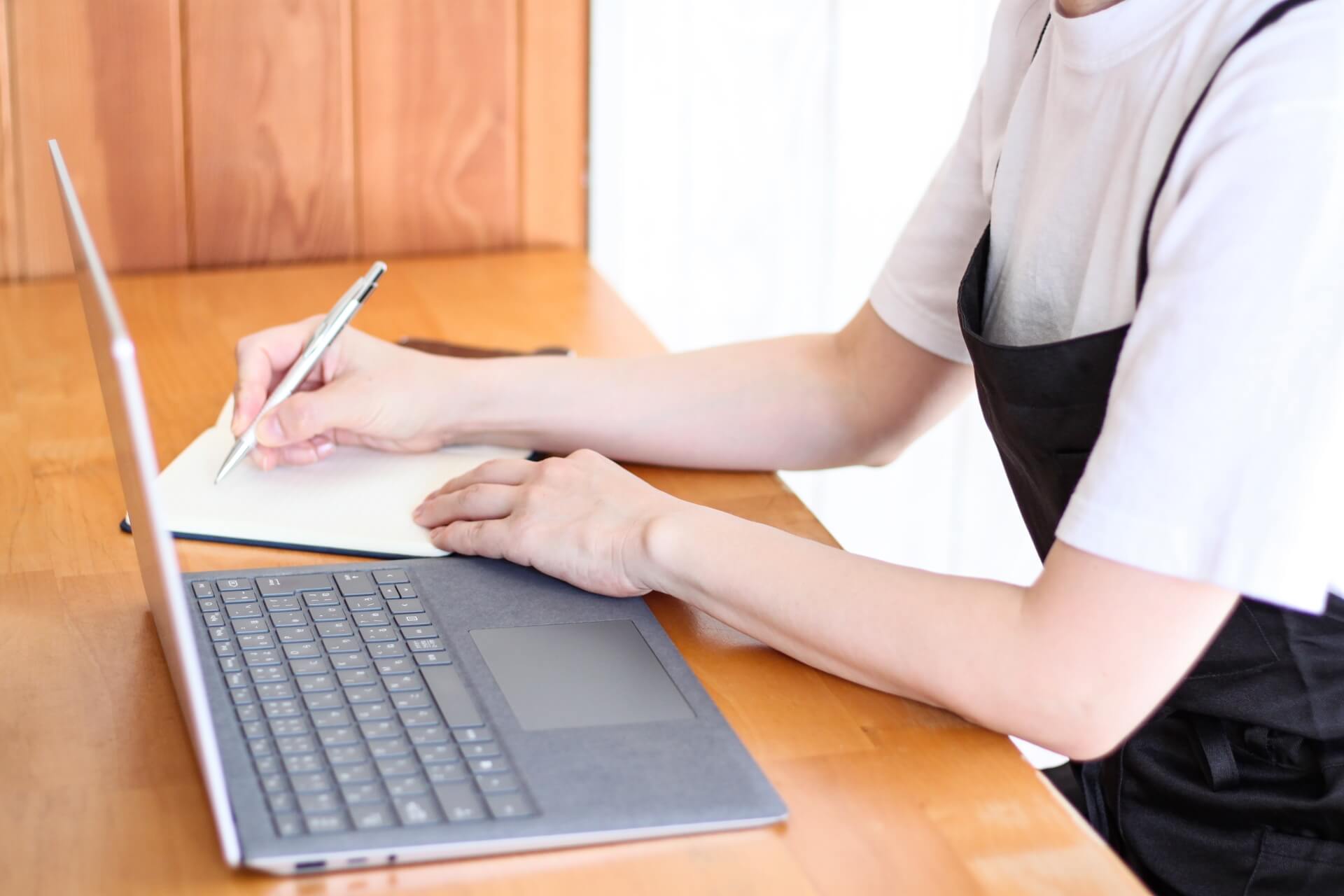 飲食店向け予約管理システムの選び方