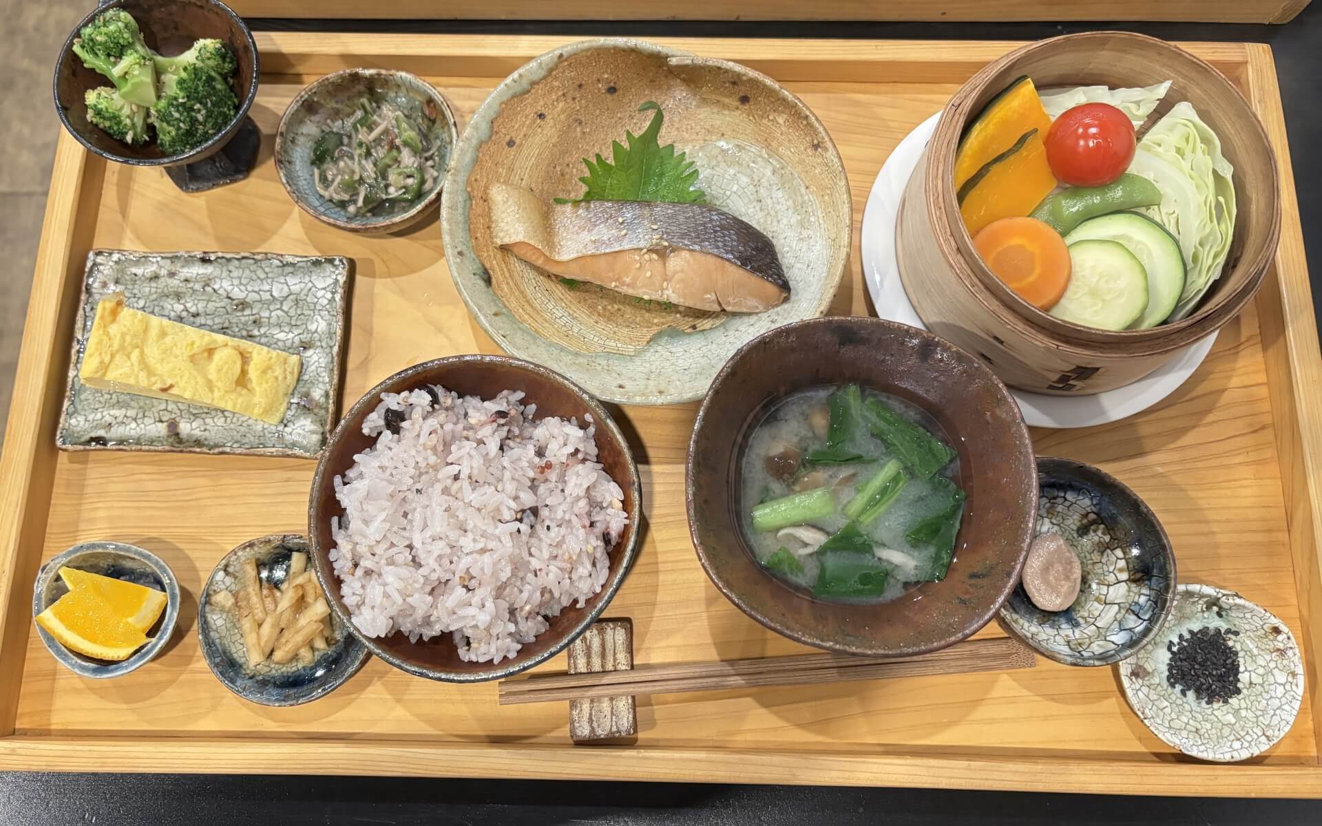 定食屋を開業するメリットと難しさ