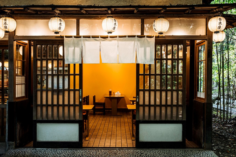 居酒屋の入口
